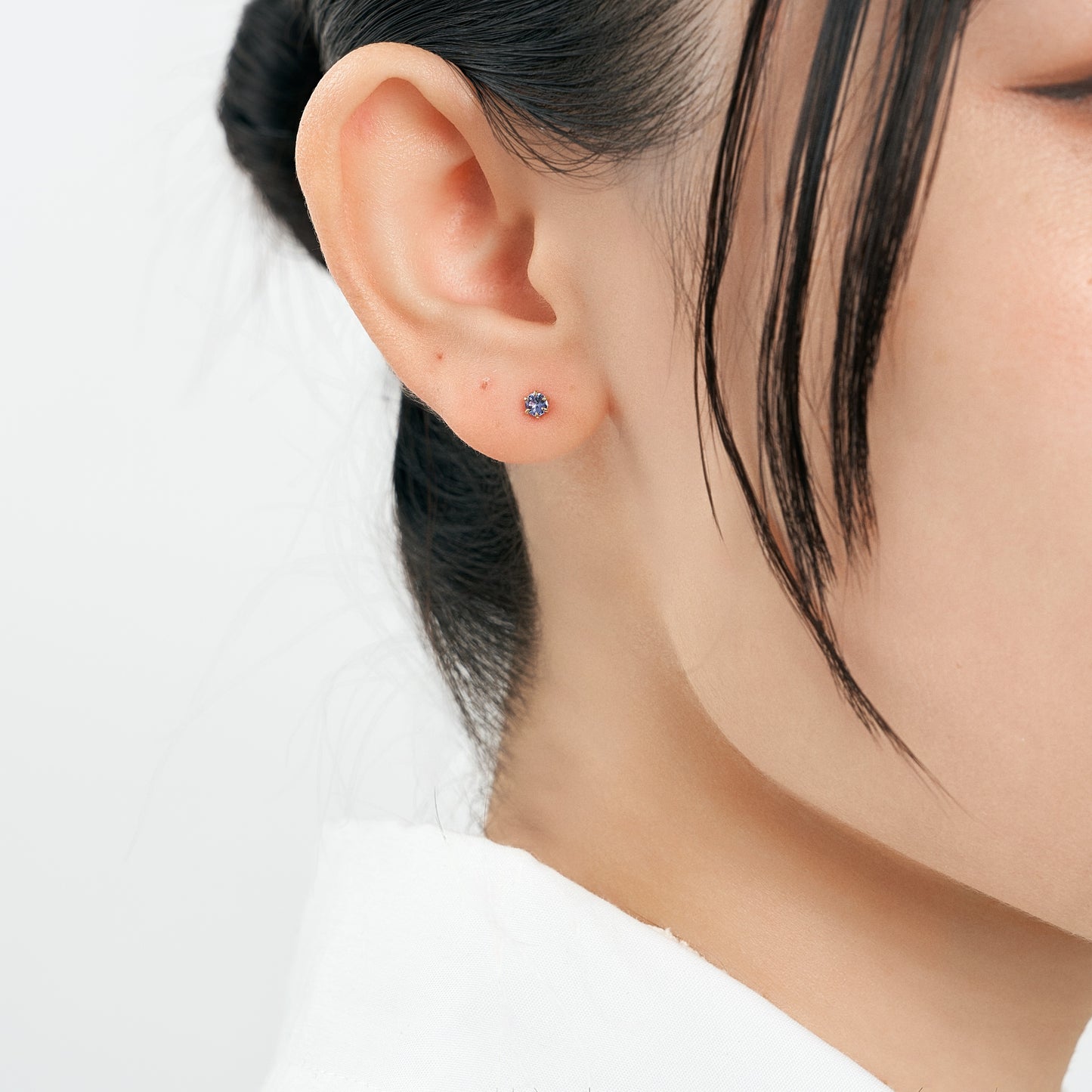 K18 誕生石 スタッドピアス 3mm（12月：タンザナイト）