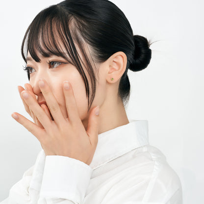 K18 誕生石 スタッドピアス 4mm（8月：ペリドット）