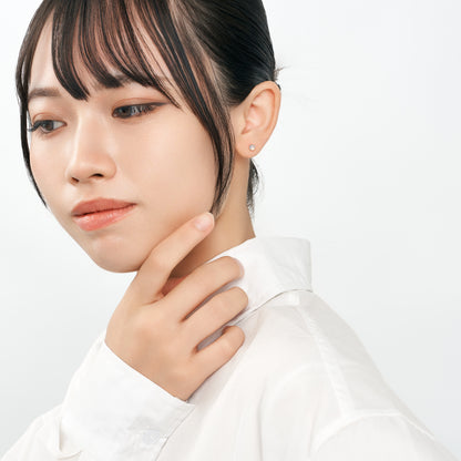 K18 誕生石 スタッドピアス 4mm（10月：オパール）