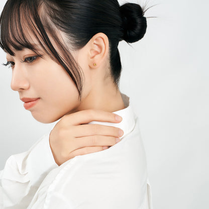 K18 誕生石 スタッドピアス 4mm（11月：シトリン）