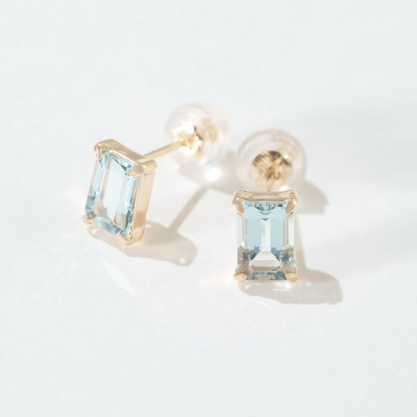 アクアマリンピアス