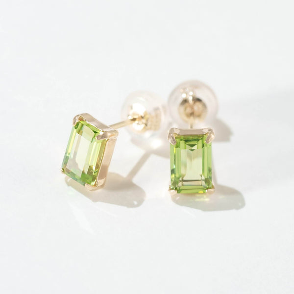 ペリドットピアス